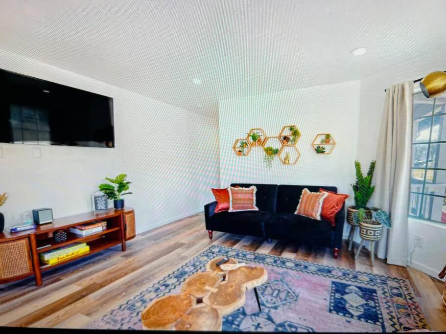 New Modern Boho Apt- Close To Yosemite Oakhurst Exterior photo